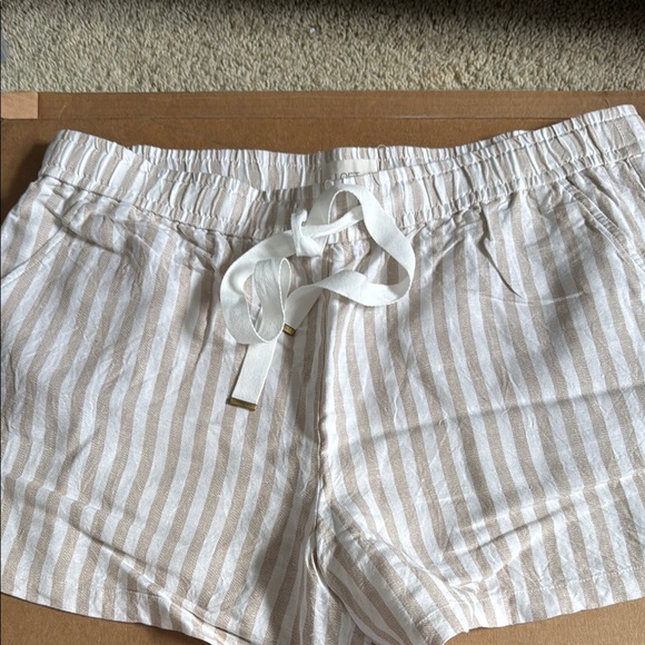 LOFT Pants - Striped Tan and White Women's Shorts